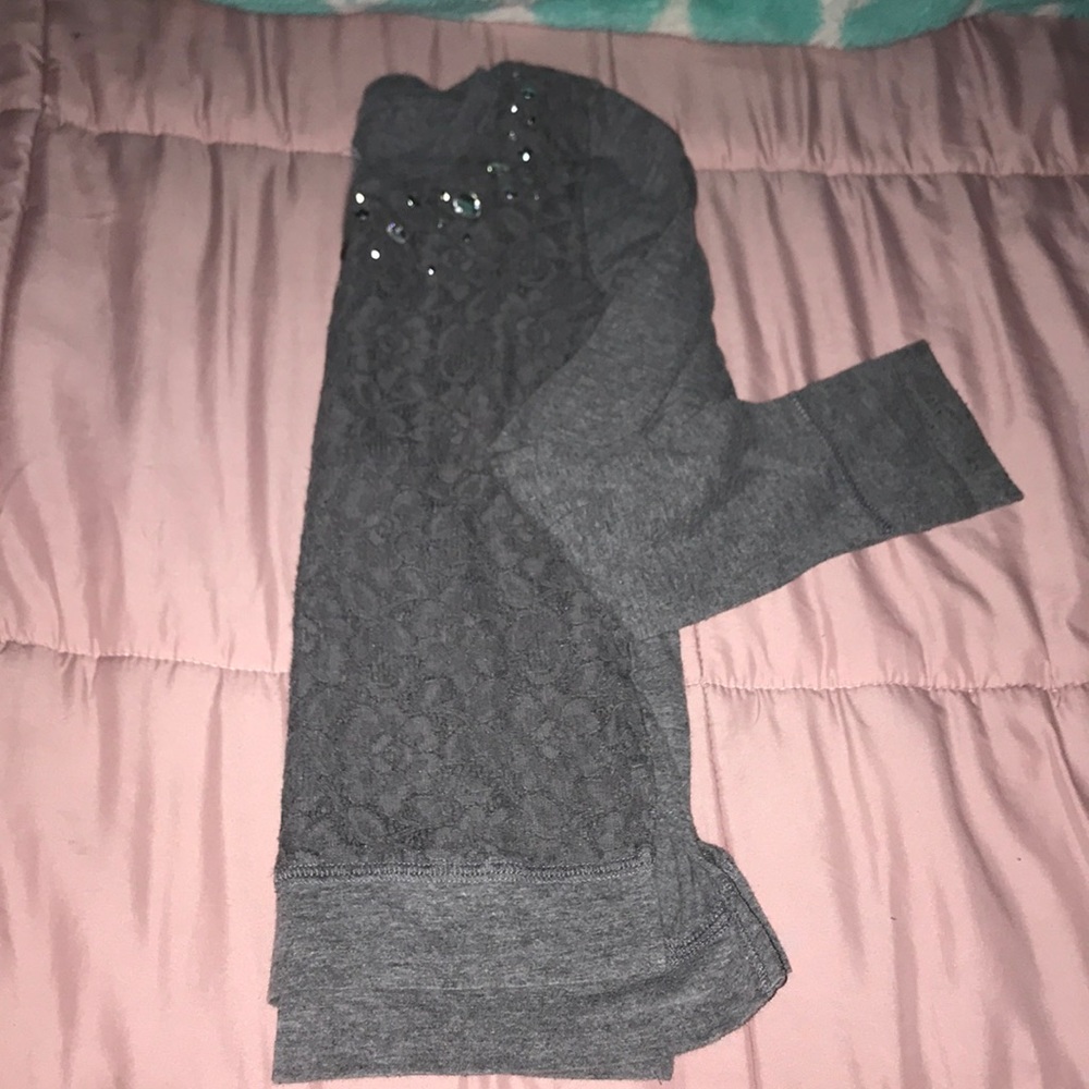 Gray long sleeve shirt